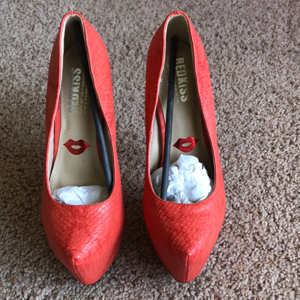 Heels  (Clearance) - Picture 2 of 3